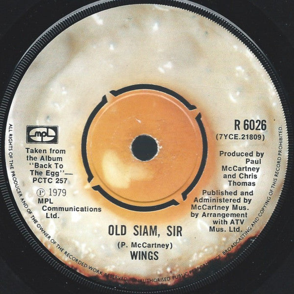 Wings (2) : Old Siam, Sir (7", Single)