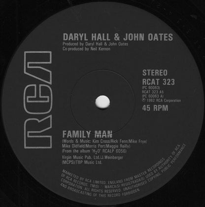 Daryl Hall & John Oates : Family Man (12", Single)