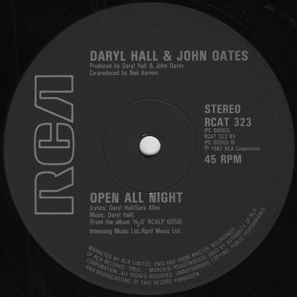 Daryl Hall & John Oates : Family Man (12", Single)