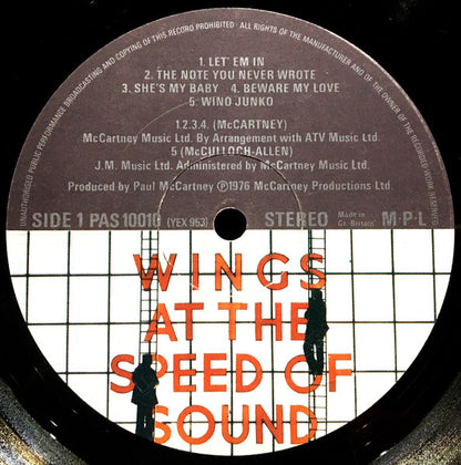 Wings (2) : Wings At The Speed Of Sound (LP, Album)