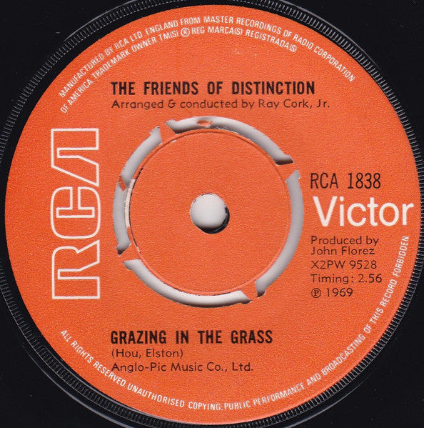 The Friends Of Distinction : Grazing In The Grass (7", Single, Mono)