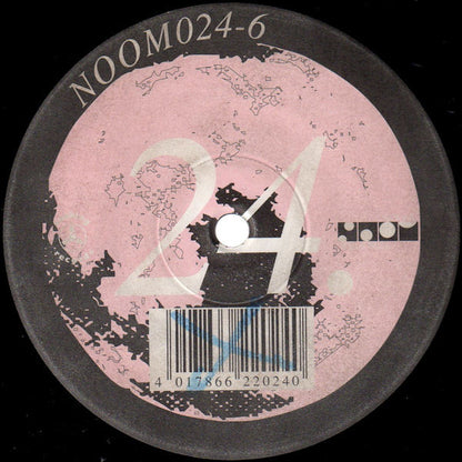 Microworld : Bobby Trap E.P. (12", EP)