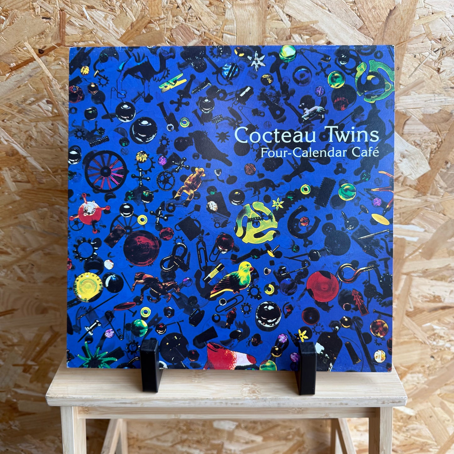 Cocteau Twins – Four-Calendar Café (1993 UK First Press)