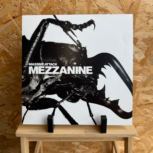 Massive Attack - Mezzanine (1998 UK First Press)